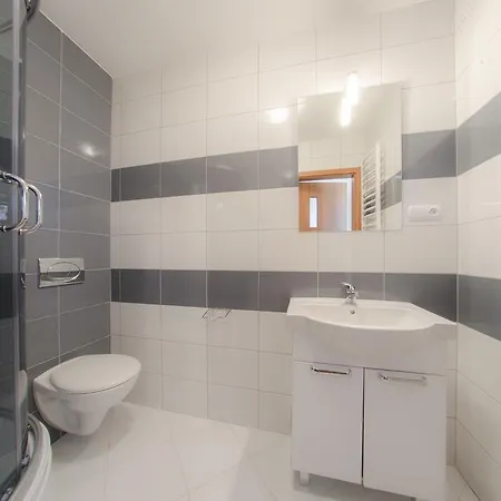 Tanie Noclegi Apartment *
